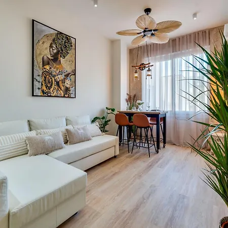 Indonesian Dreams By Iloftmalaga Apartment *